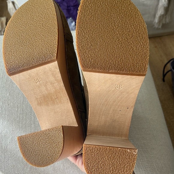 Anthropologie Swedish Hasbeens NWT Tan Suede Sophisticated Jodhpur Booties Clog - Picture 8 of 13